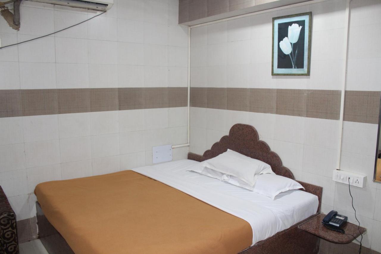 Hotel Sea Sands Mumbai Exterior foto