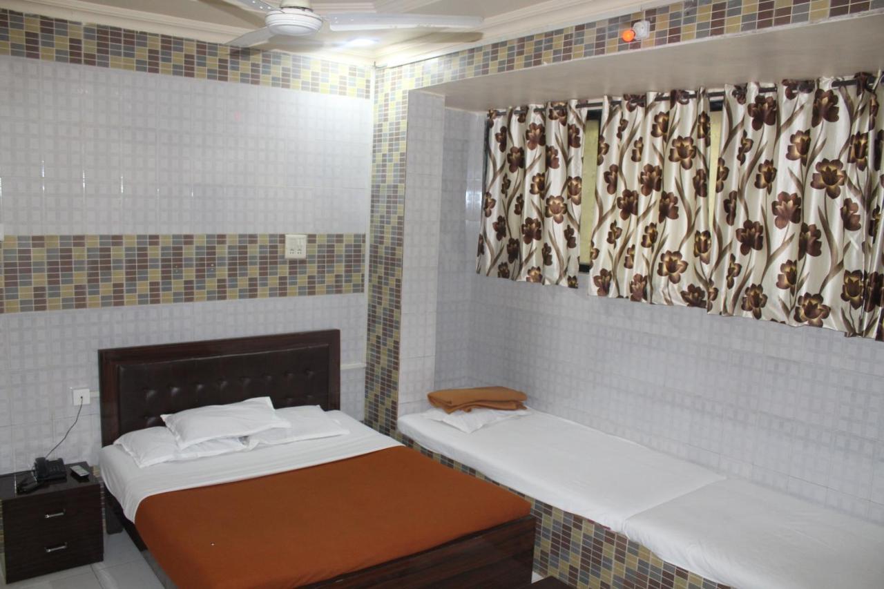 Hotel Sea Sands Mumbai Exterior foto